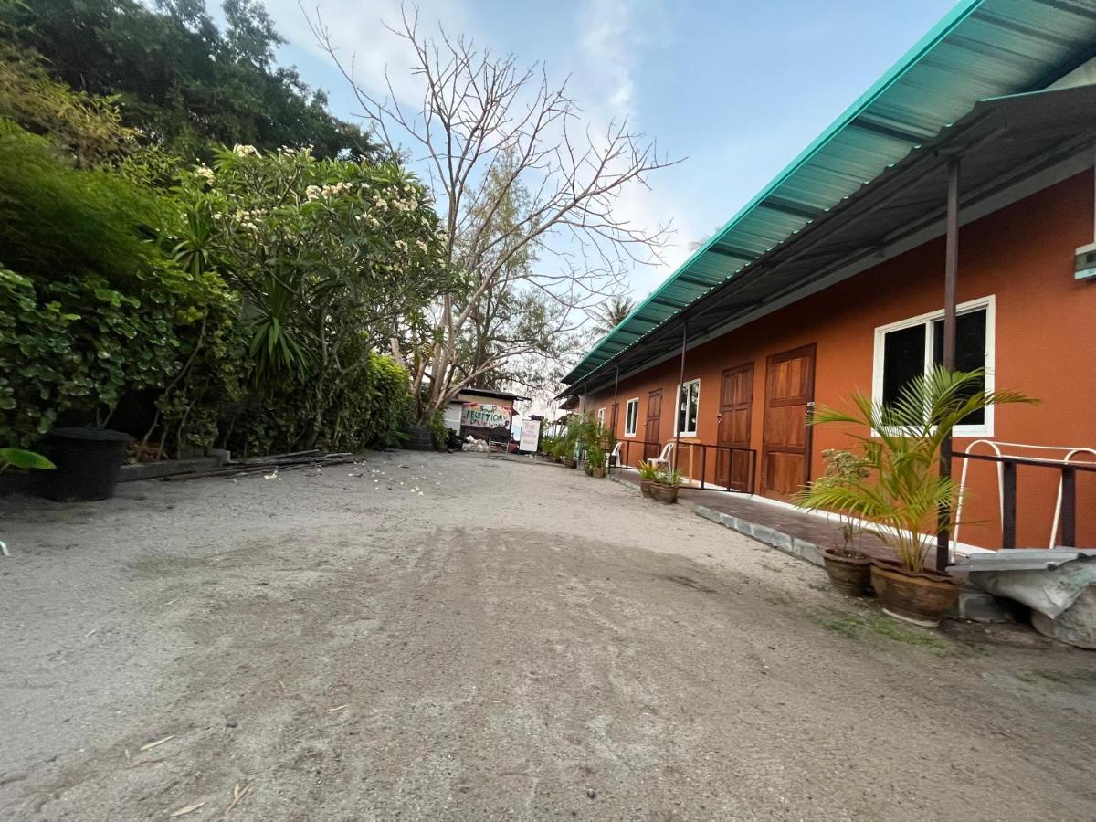 Phangan Dream Box Hotel บ้านใต้ ภายนอก รูปภาพ